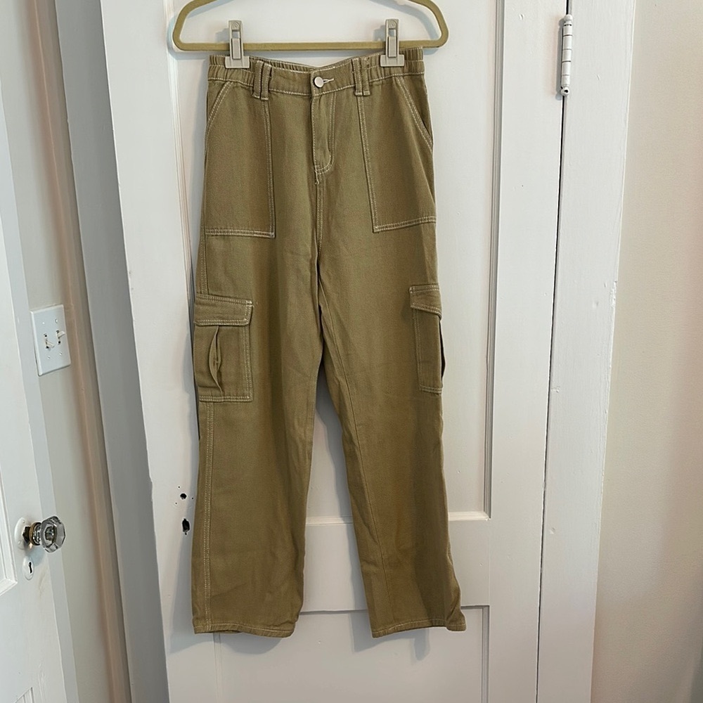 Women’s Tan Cargo Pants